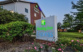 Holiday Inn Express Chicago Northwest-Vernon Hills By Ihg